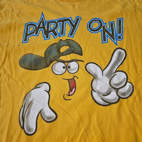 Vintage TT by Trau & Loevner  Graphic T-shirt Size Large - Picture 2 of 5